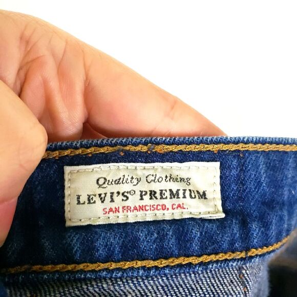 Levi Women's Ribcage Bootcut High-Rise Medium Denim Wash Jeans Size 26/Small - Picture 12 of 12